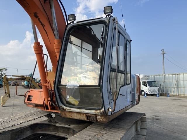 EXCAVATOR — Auction (lot 8458-49)