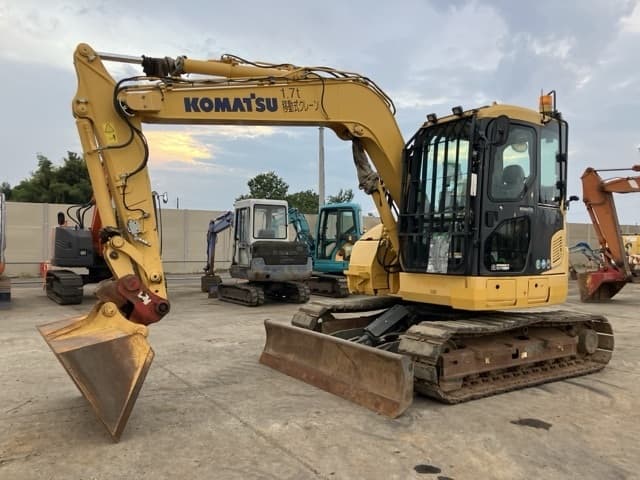 EXCAVATOR — Auction (lot 8458-499)