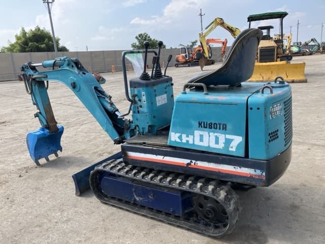 MINI EXCAVATOR — Auction (lot 8458-5)