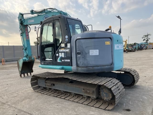 EXCAVATOR — Auction (lot 8458-50)