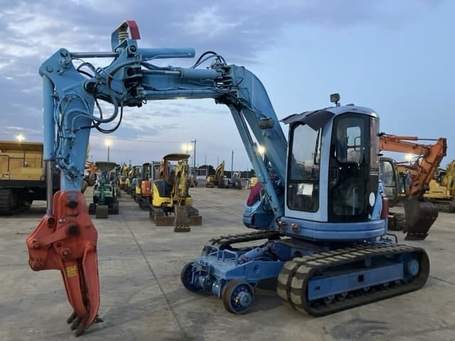 EXCAVATOR — Auction (lot 8458-500)