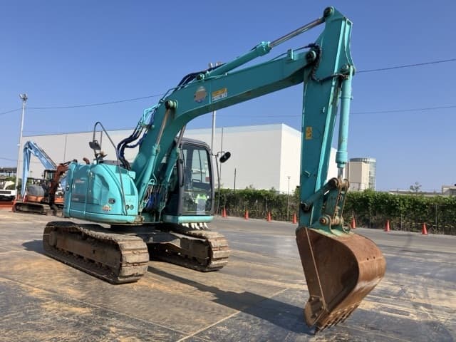 EXCAVATOR — Auction (lot 8458-50001)