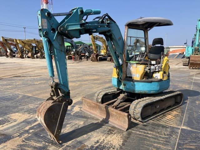 MINI EXCAVATOR — Auction (lot 8458-50003)