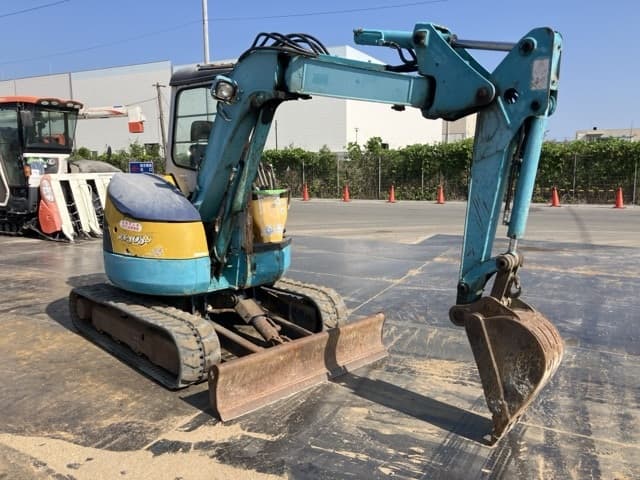 MINI EXCAVATOR — Auction (lot 8458-50003)