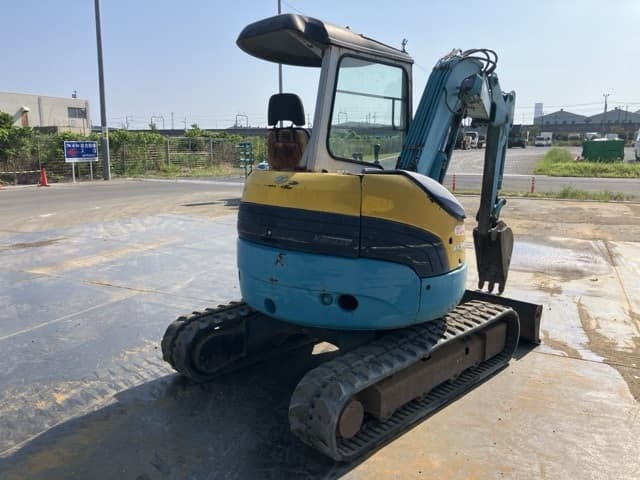 MINI EXCAVATOR — Auction (lot 8458-50003)