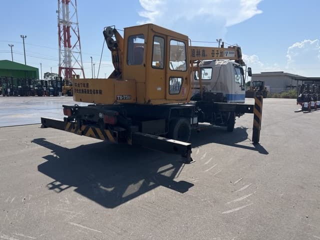 Truck Crane — Auction (lot 8458-50004)