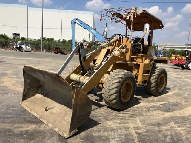 WHEEL LOADER — Auction (lot 8458-50008)