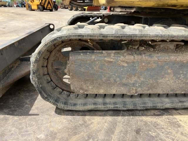 MINI EXCAVATOR — Auction (lot 8458-50010)