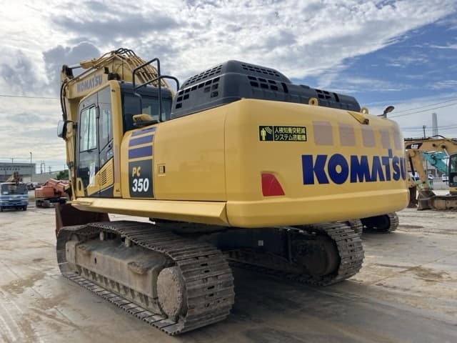 EXCAVATOR — Auction (lot 8458-50014)