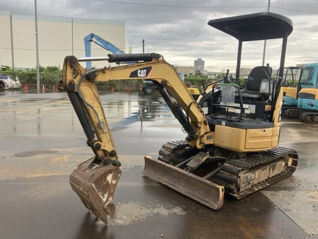 MINI EXCAVATOR — Auction (lot 8458-50015)