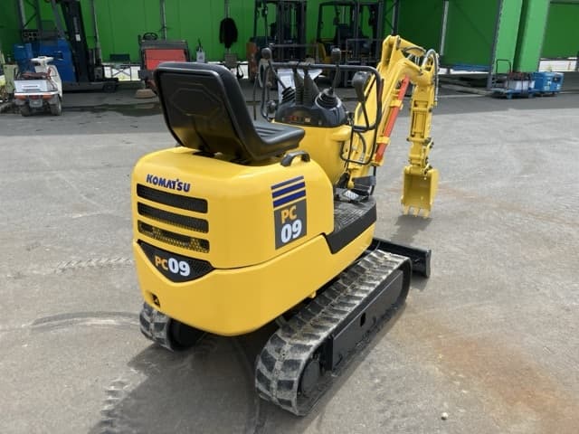 MINI EXCAVATOR — Auction (lot 8458-50019)