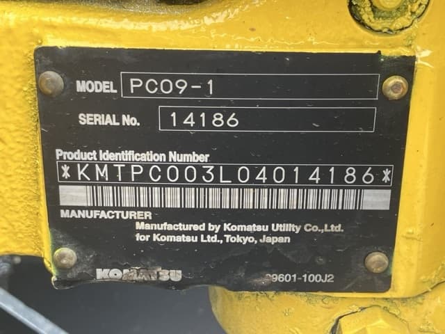 MINI EXCAVATOR — Auction (lot 8458-50019)