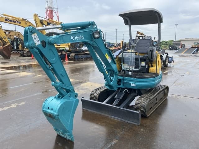 MINI EXCAVATOR — Auction (lot 8458-50021)