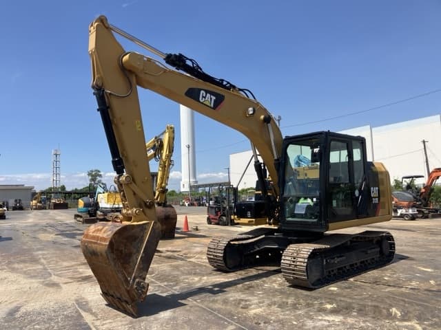 EXCAVATOR — Auction (lot 8458-50024)