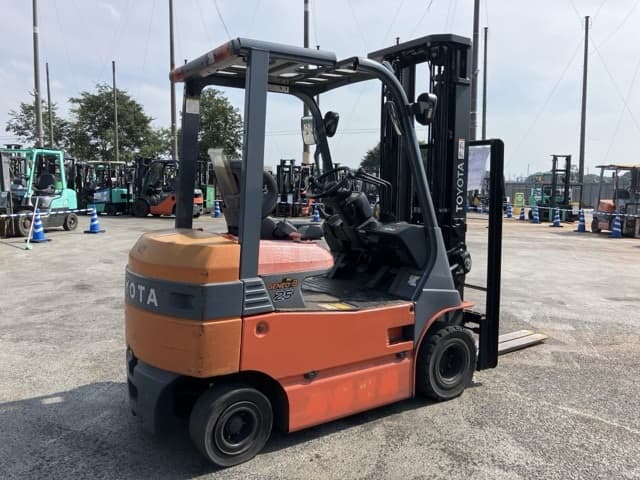Battery Forklift — Auction (lot 8458-5003)