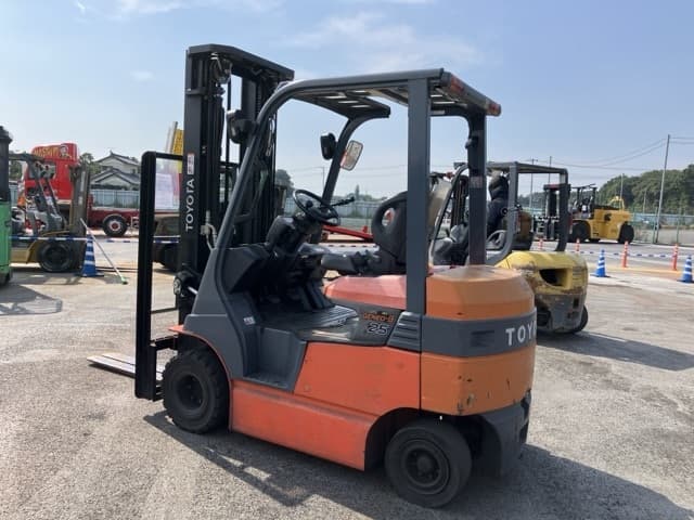 Battery Forklift — Auction (lot 8458-5003)