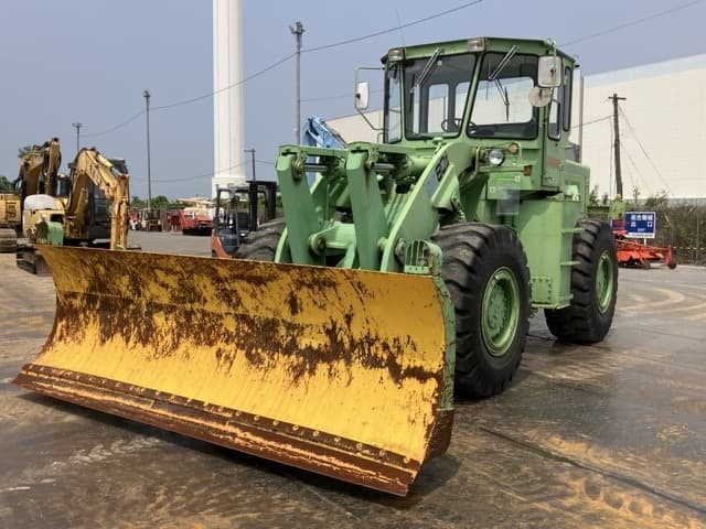 WHEEL LOADER — Auction (lot 8458-50032)