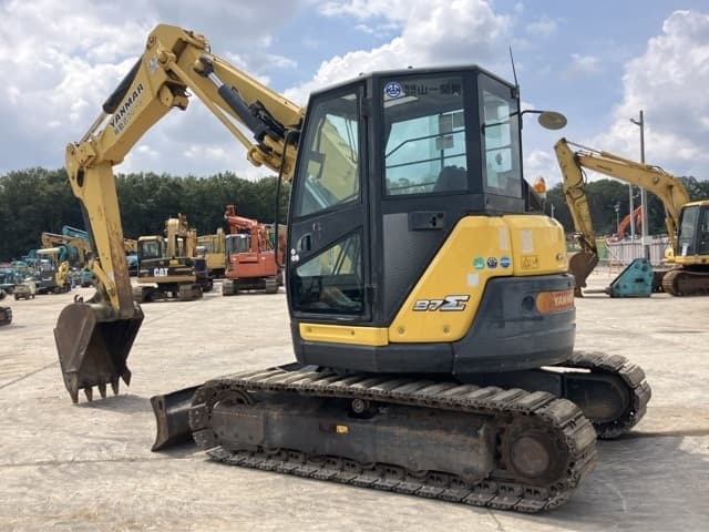 EXCAVATOR — Auction (lot 8458-502)