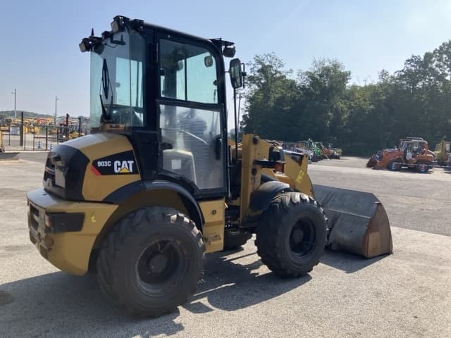 MINI WHEEL LOADER — Auction (lot 8458-51)