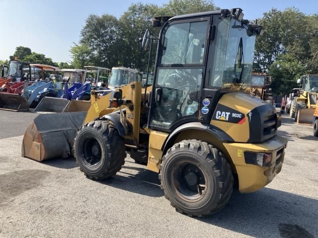 MINI WHEEL LOADER — Auction (lot 8458-51)