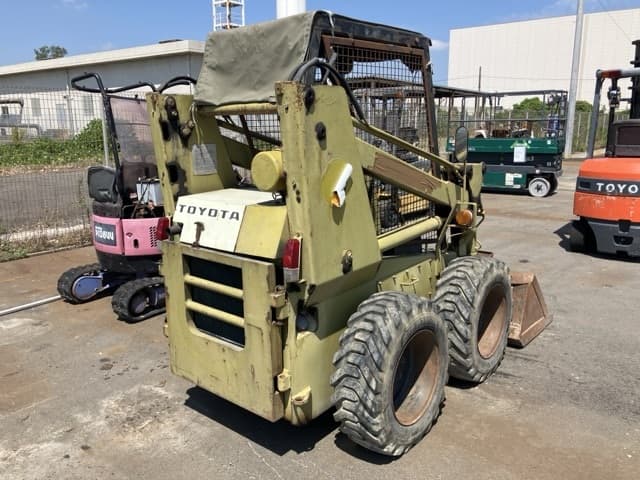 SKID STEER LOADER — Auction (lot 8458-51801)