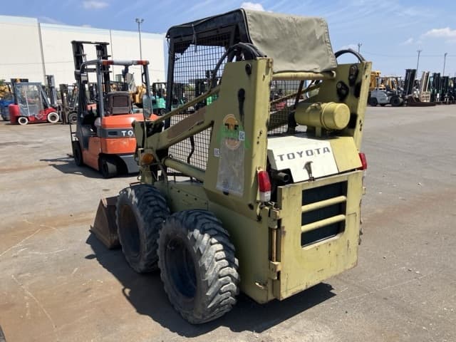 SKID STEER LOADER — Auction (lot 8458-51801)