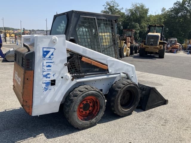 SKID STEER LOADER — Auction (lot 8458-52)