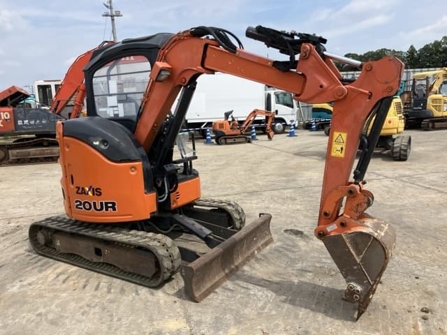 MINI EXCAVATOR — Auction (lot 8458-520)