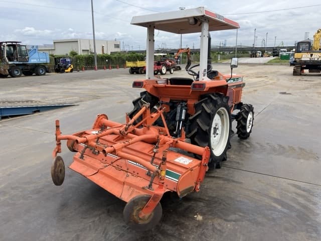 Tractor — Auction (lot 8458-52005)