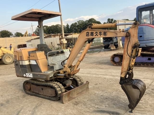 MINI EXCAVATOR — Auction (lot 8458-525)