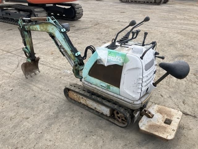 MINI EXCAVATOR — Auction (lot 8458-531)
