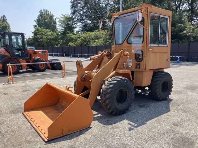 MINI WHEEL LOADER — Auction (lot 8458-54)