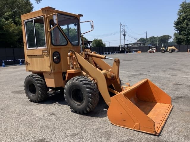 MINI WHEEL LOADER — Auction (lot 8458-54)