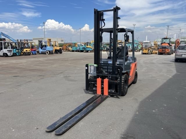 Forklift — Auction (lot 8458-54005)