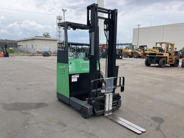 Reach Forklift — Auction (lot 8458-54008)