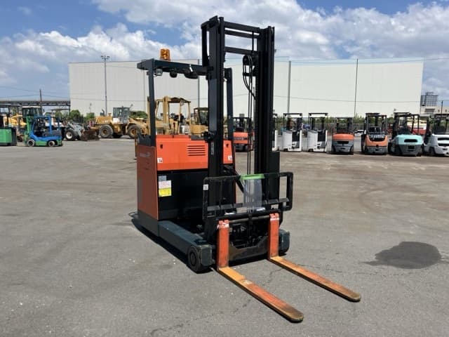 Reach Forklift — Auction (lot 8458-54011)