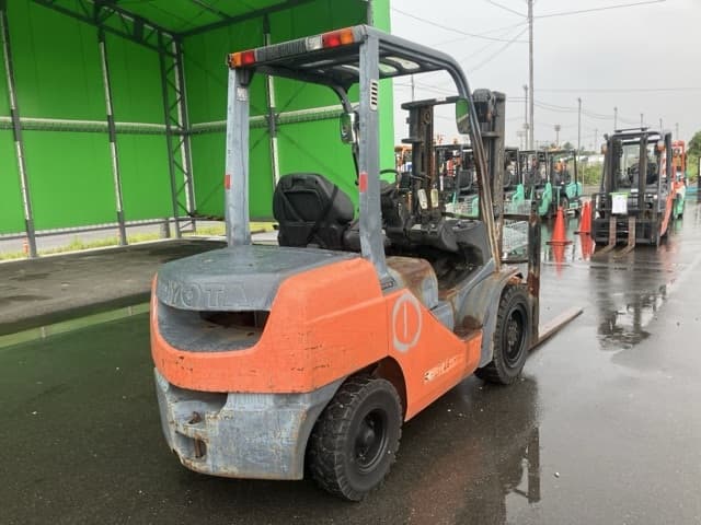 Forklift — Auction (lot 8458-54015)