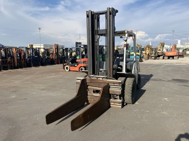 Forklift — Auction (lot 8458-54017)