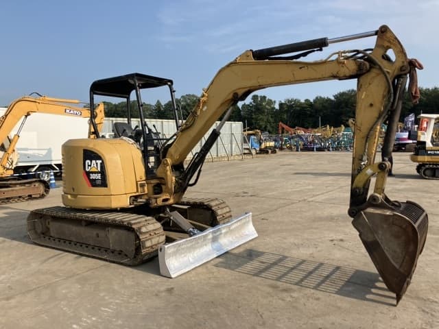 MINI EXCAVATOR — Auction (lot 8458-55)