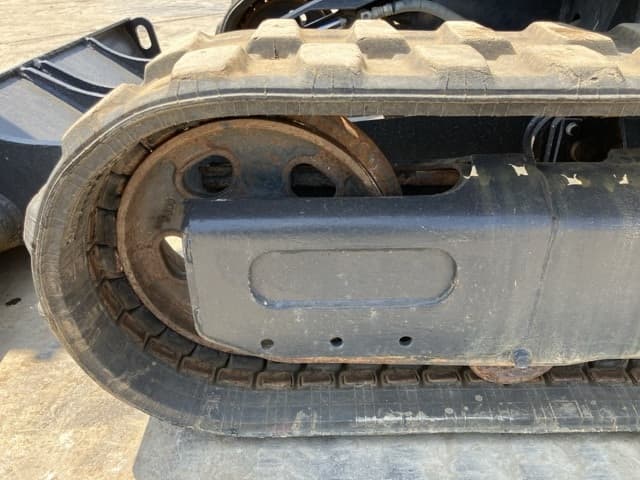 MINI EXCAVATOR — Auction (lot 8458-57)