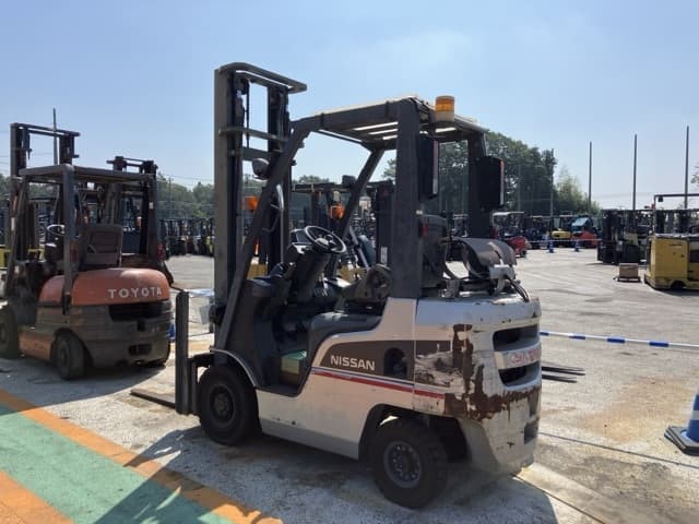 Forklift — Auction (lot 8458-5803)