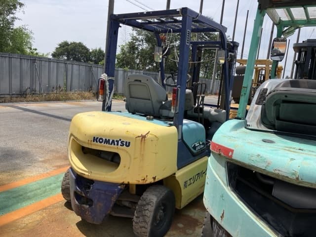 Forklift — Auction (lot 8458-5806)
