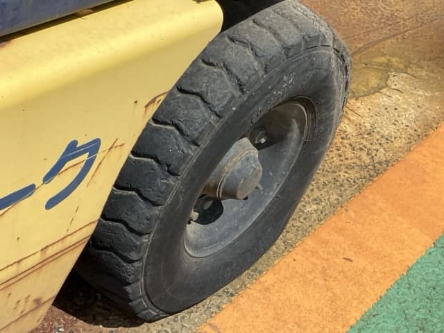 Forklift — Auction (lot 8458-5806)