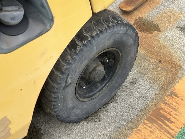 Forklift — Auction (lot 8458-5808)