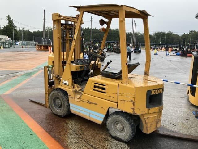 Forklift — Auction (lot 8458-5811)