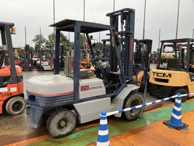 Forklift — Auction (lot 8458-5815)