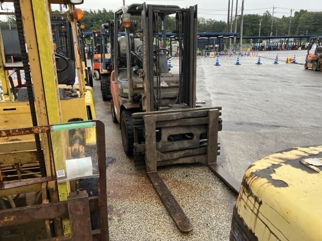 Forklift — Auction (lot 8458-5816)