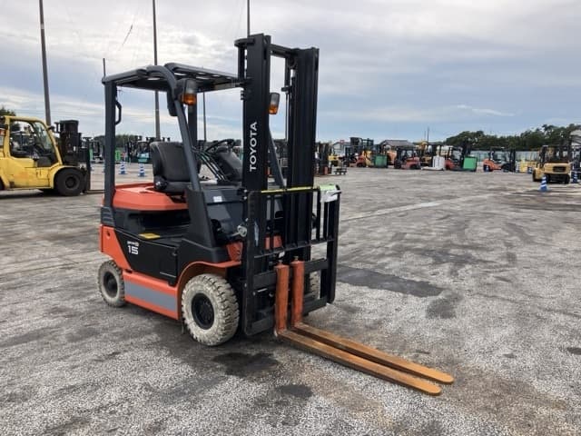Battery Forklift — Auction (lot 8458-5817)