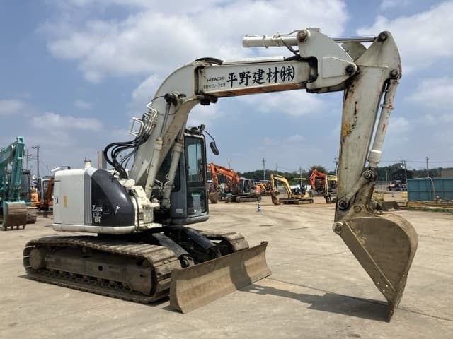 EXCAVATOR — Auction (lot 8458-6)