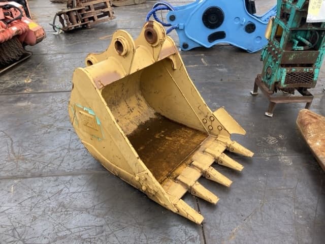 CONSTRUCTION BUCKET — Auction (lot 8458-6004)